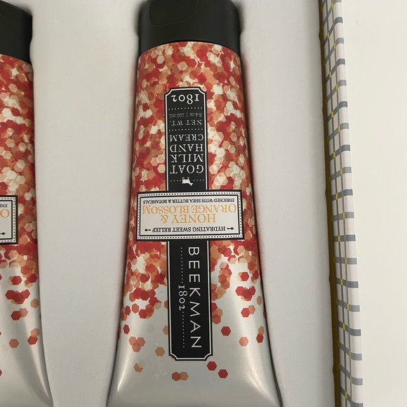 Beekman 1802 gift set 2 hand cream honeyed & orange blossom 3.4 oz - Picture 4 of 9